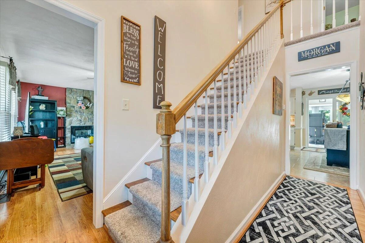 201 Jay Ridge RD - Photo 5