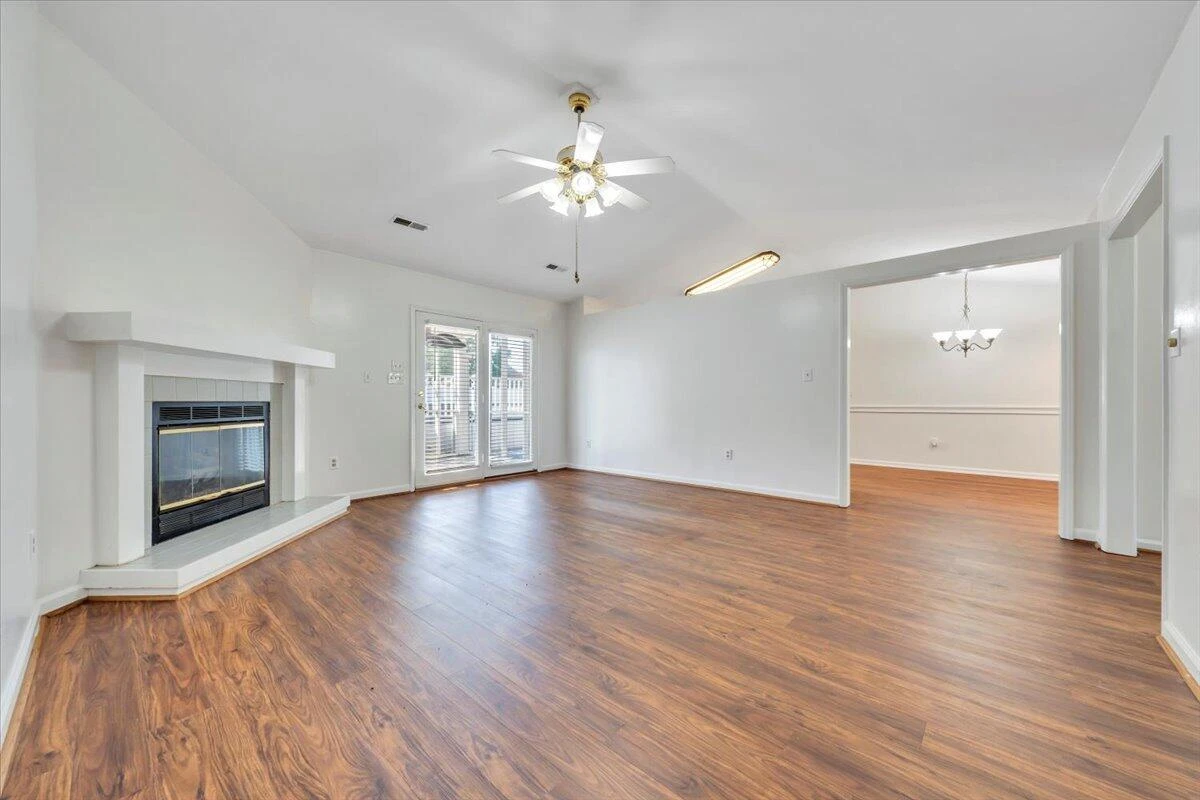 5438 Rome DR - Photo 11