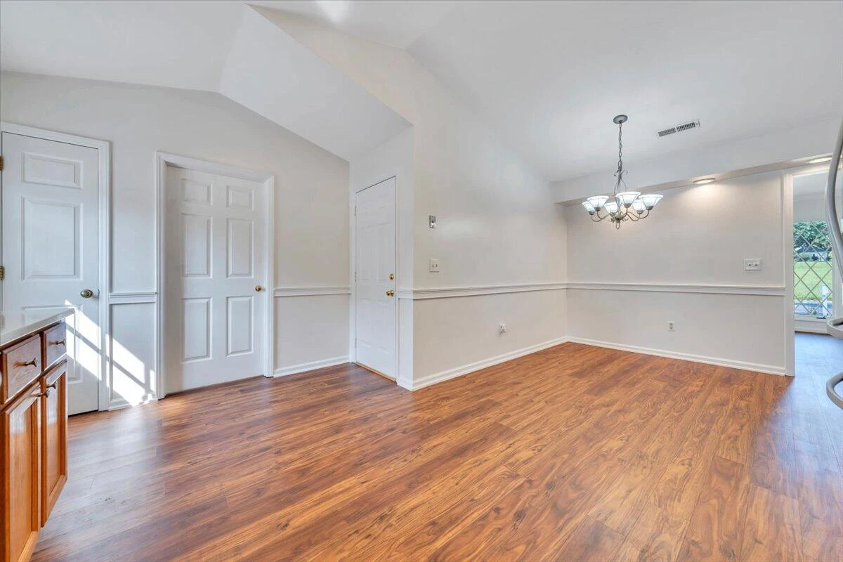 5438 Rome DR - Photo 21