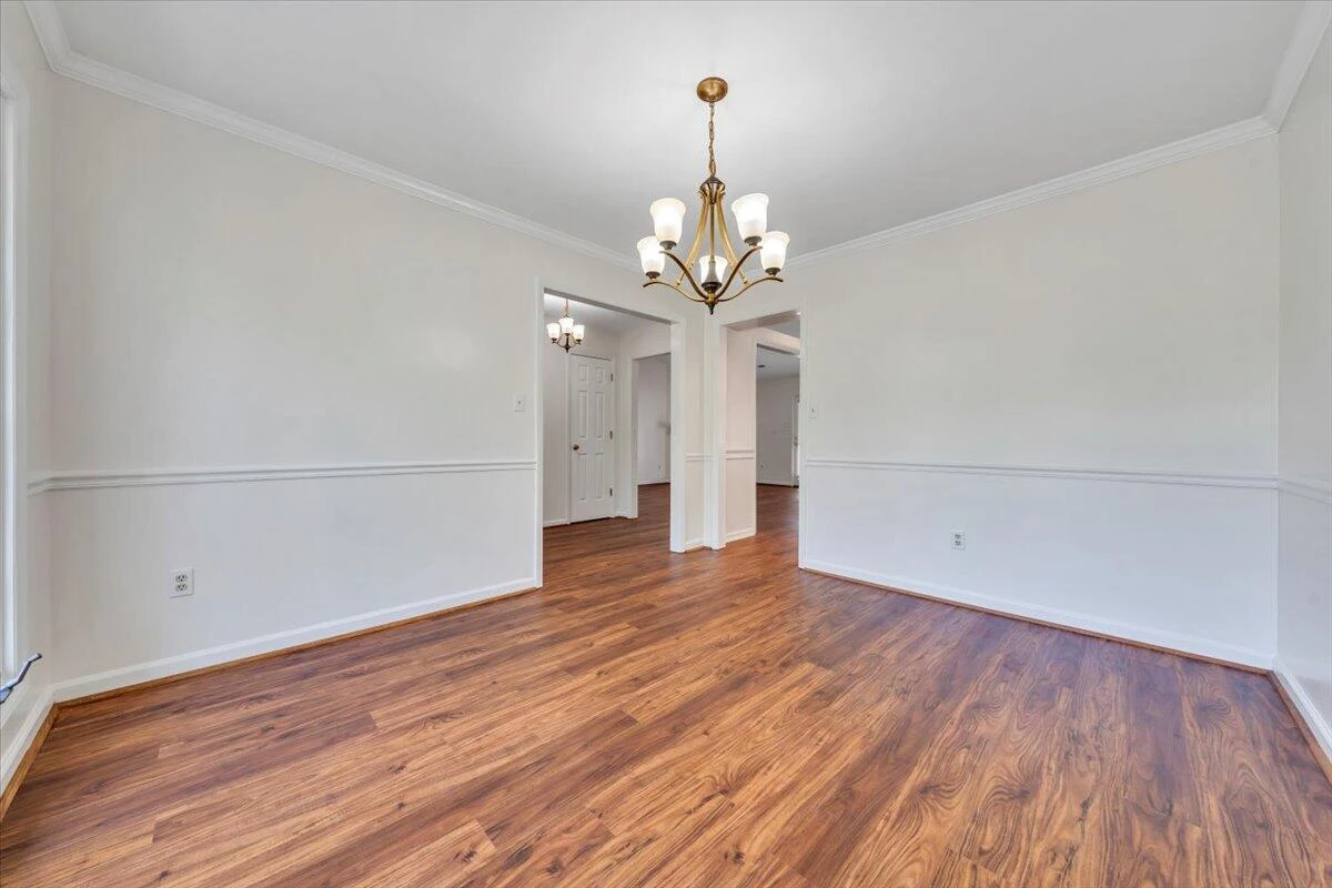 5438 Rome DR - Photo 7