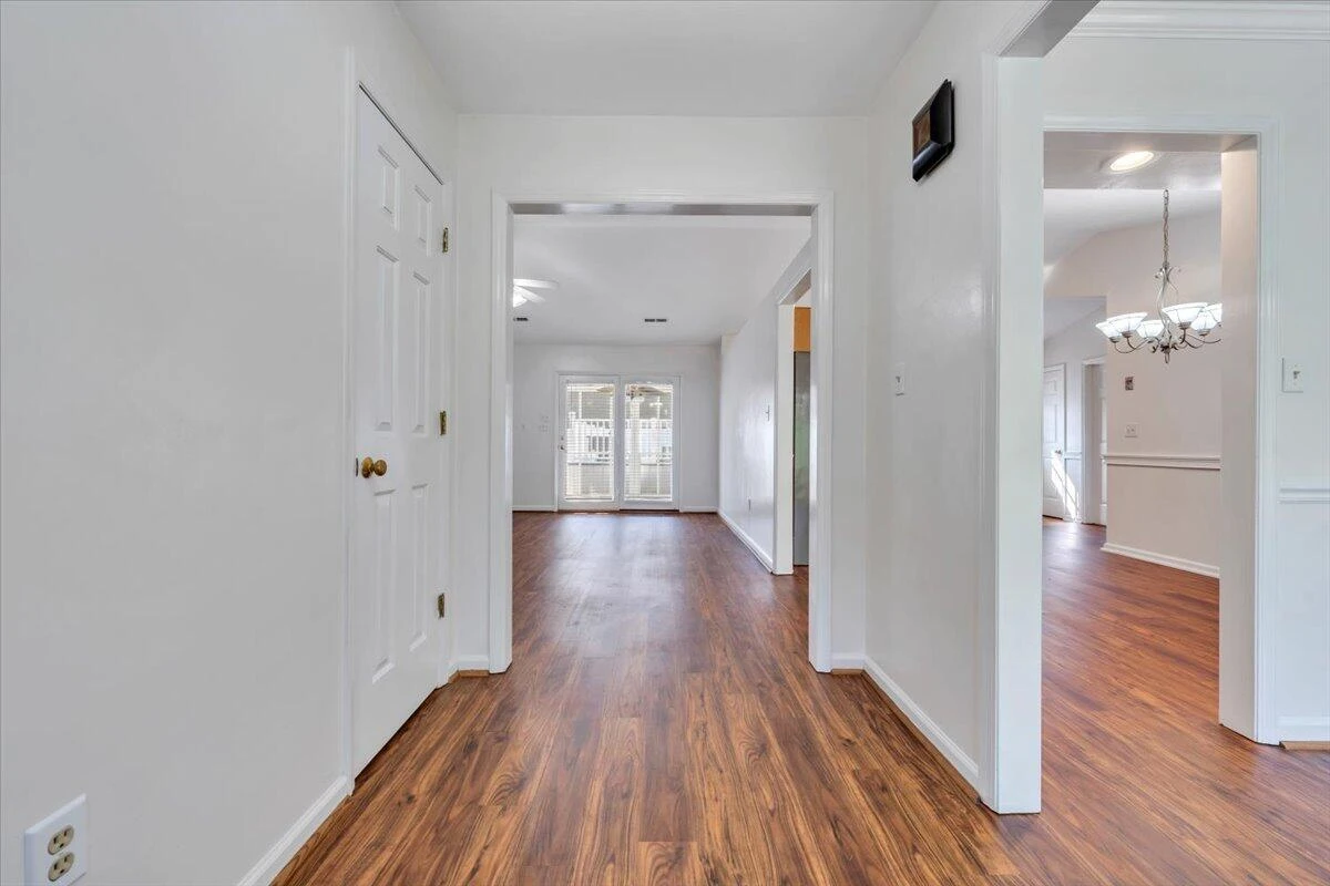 5438 Rome DR - Photo 8