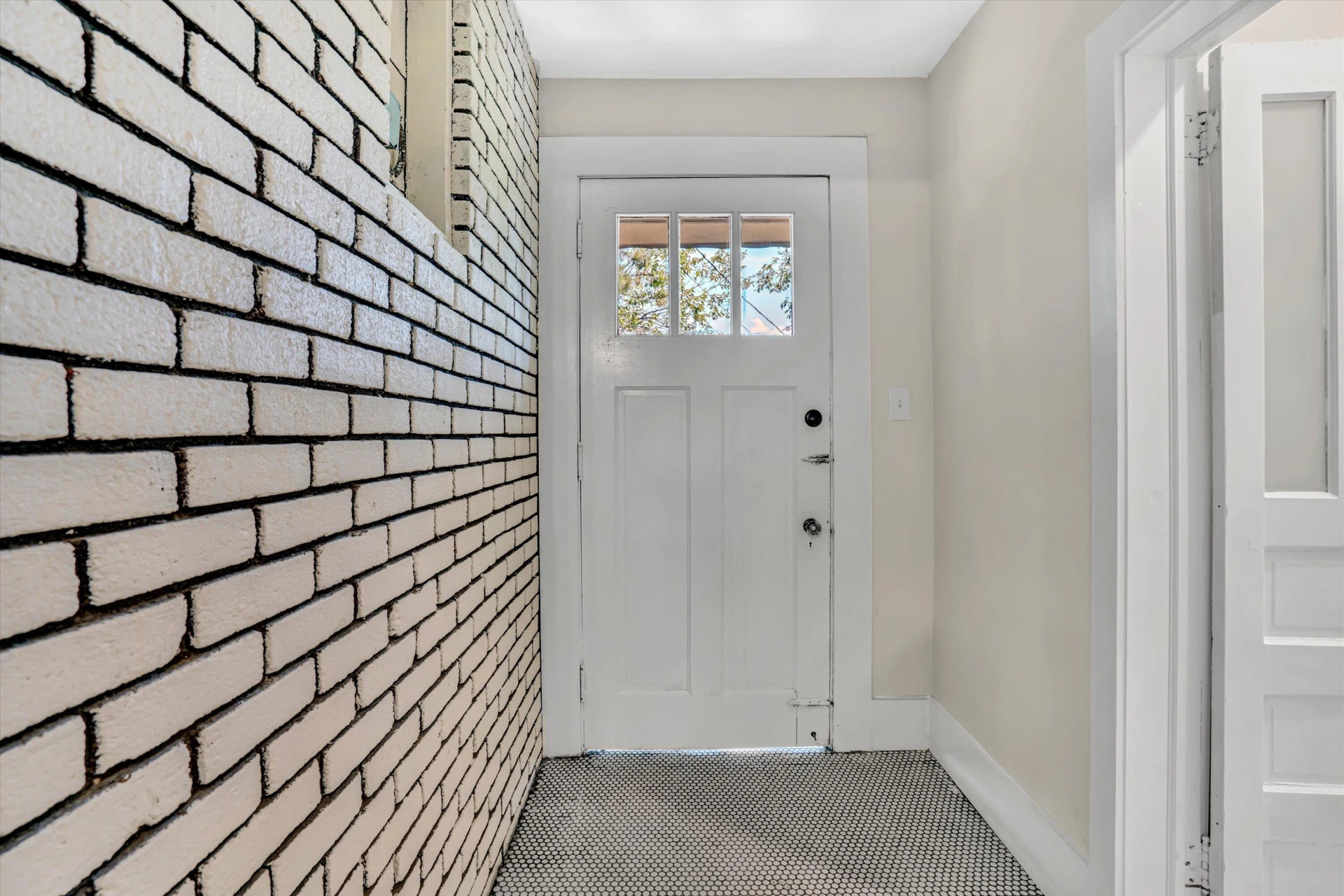 1132 Hamilton AVE - Photo 15