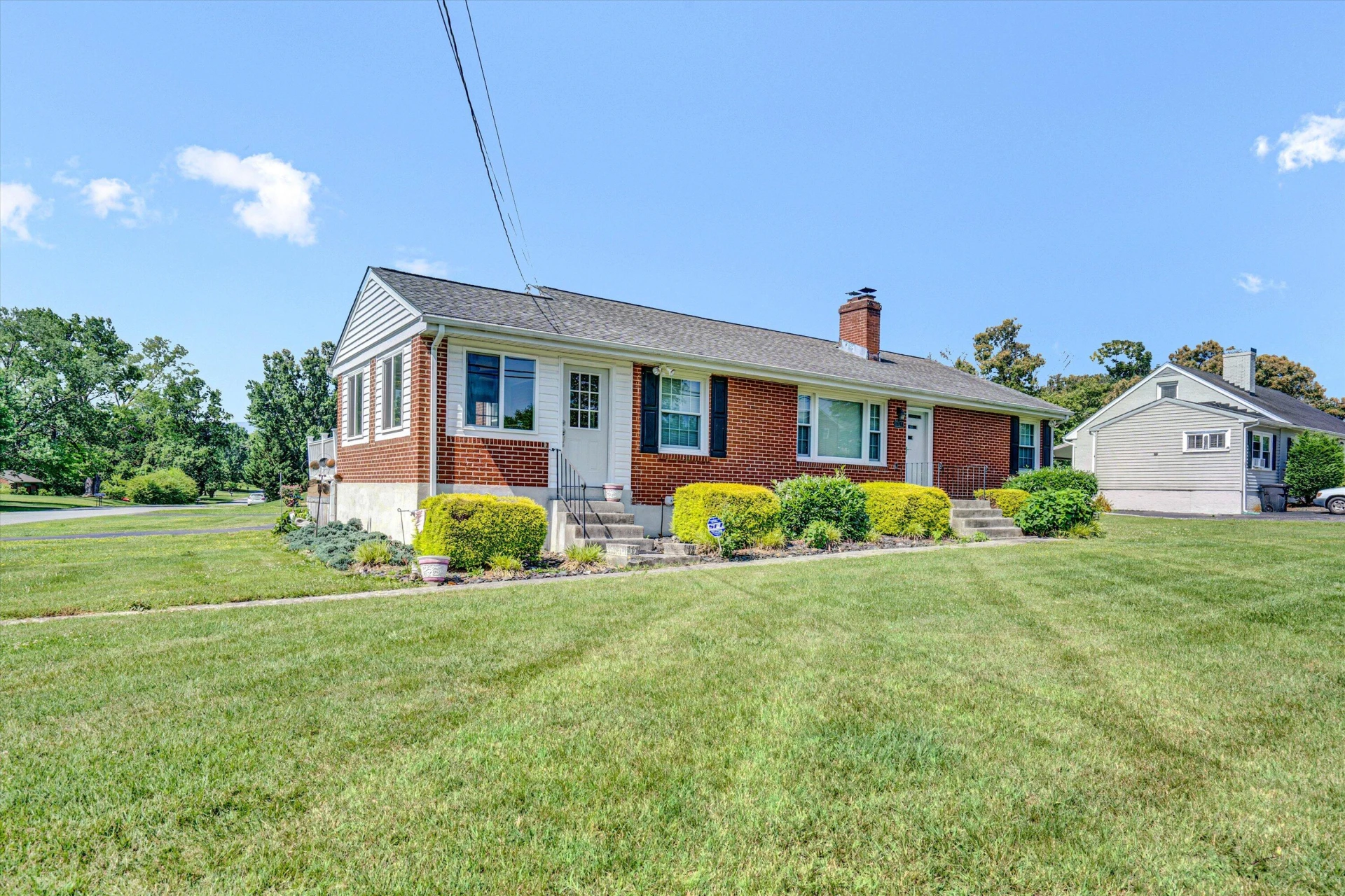 7704 Barrens RD - Photo 2
