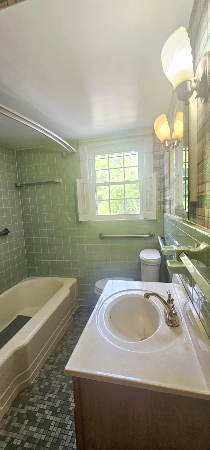 703 Forest ST - Photo 18