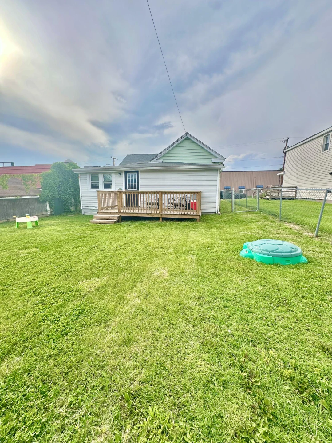 305 Pine ST - Photo 13