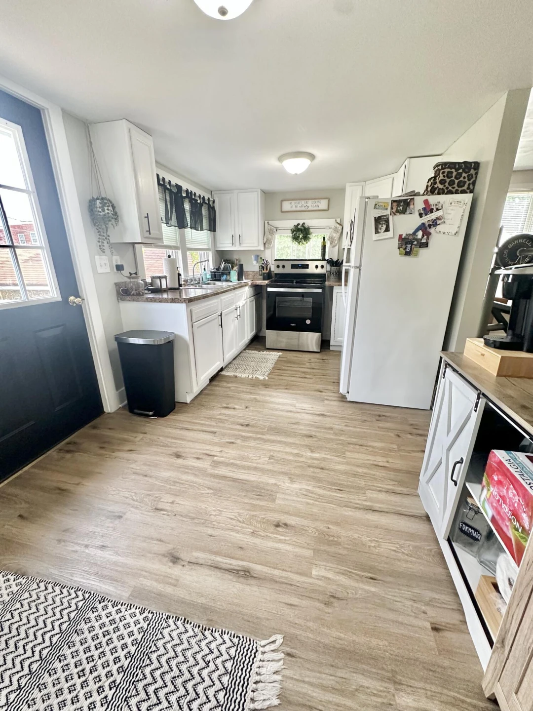 305 Pine ST - Photo 16