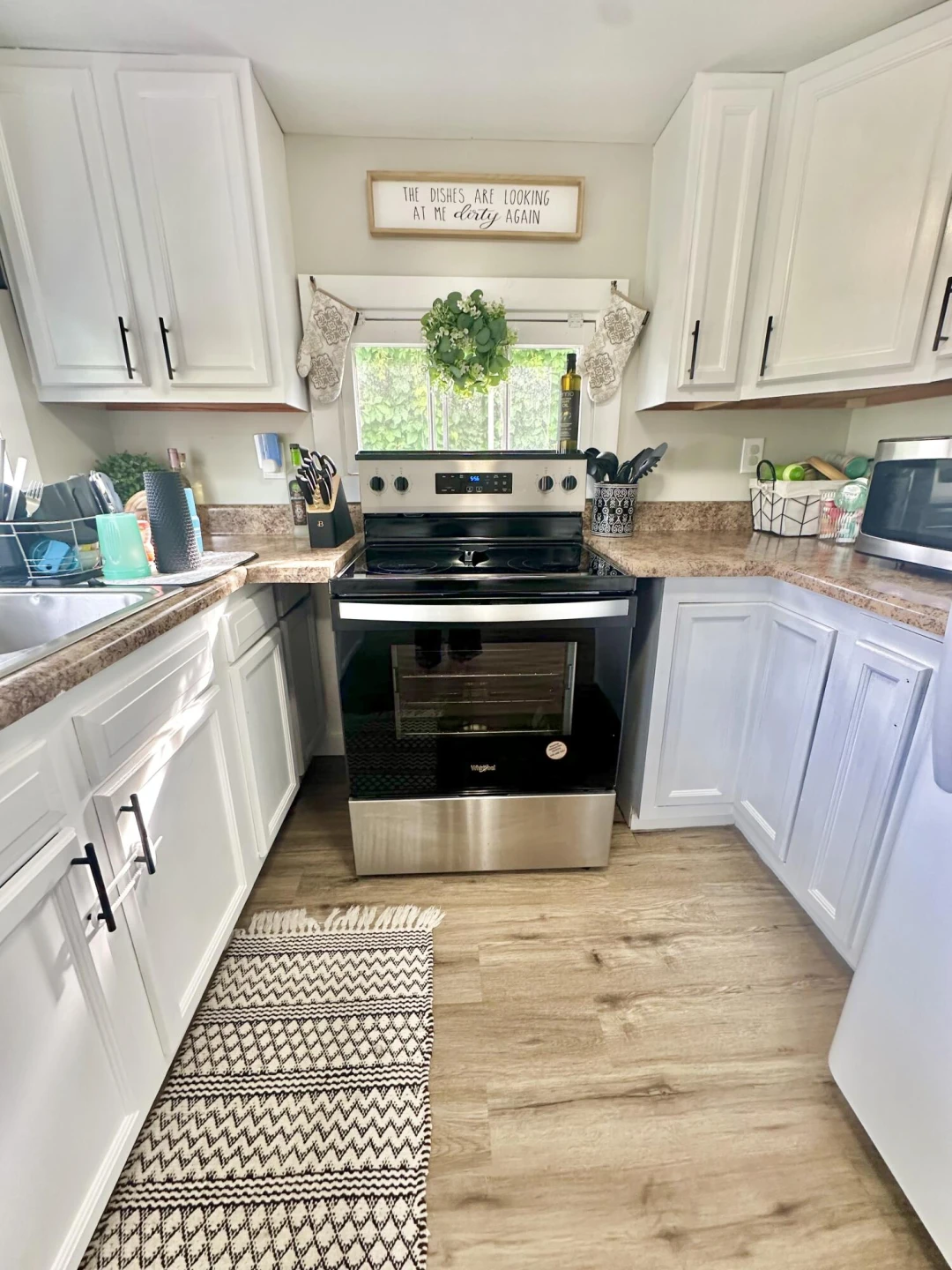 305 Pine ST - Photo 18