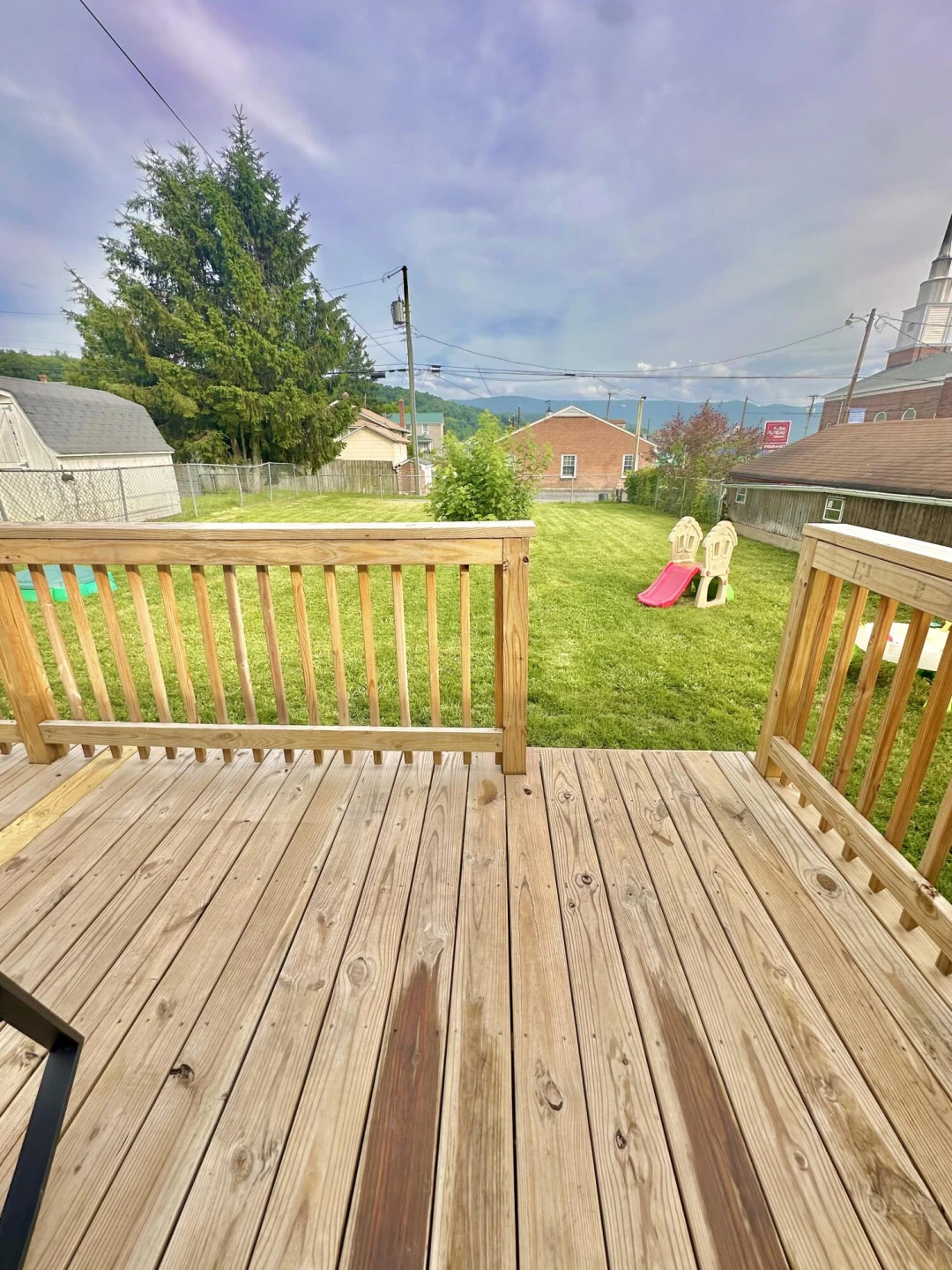 305 Pine ST - Photo 8