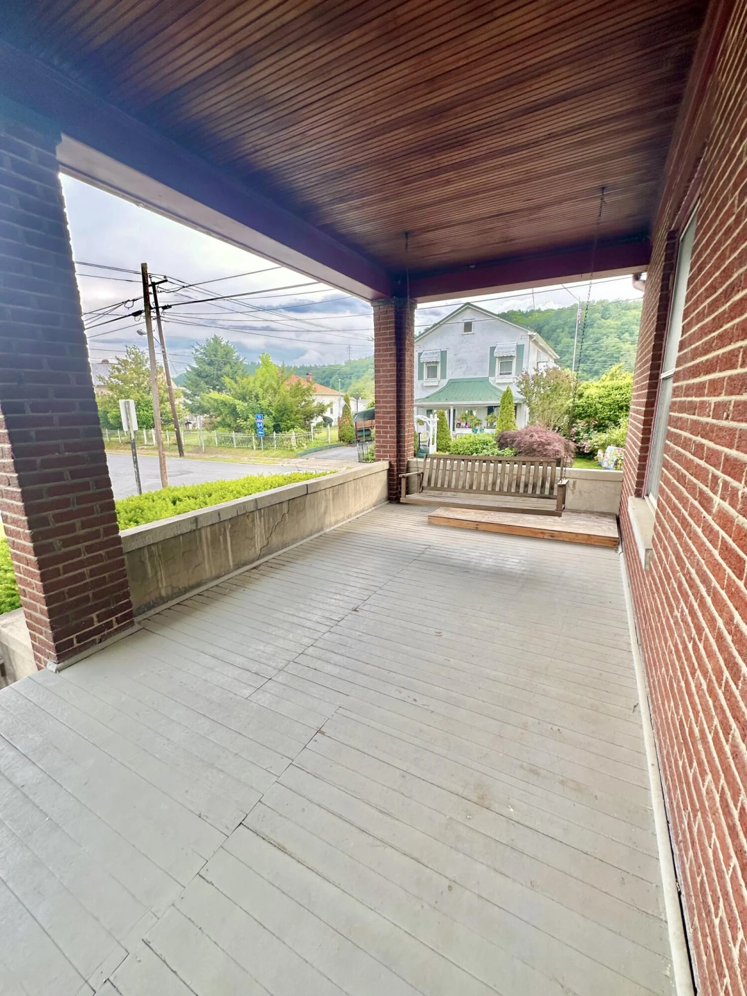 448 Riverside ST - Photo 11