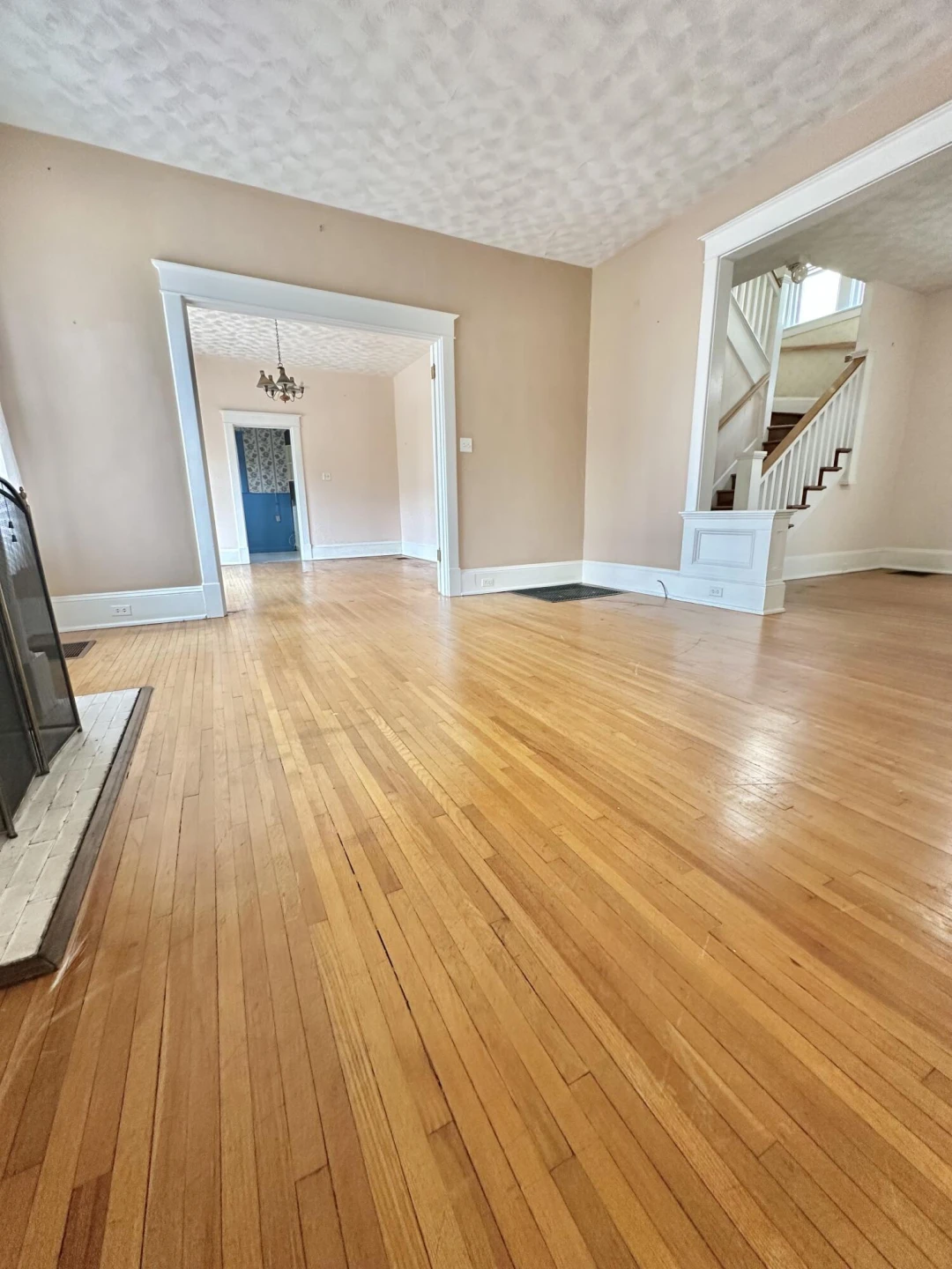 448 Riverside ST - Photo 18