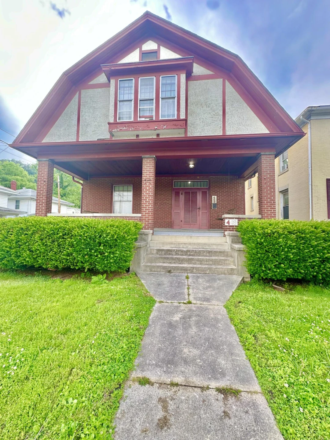 448 Riverside ST - Photo 2