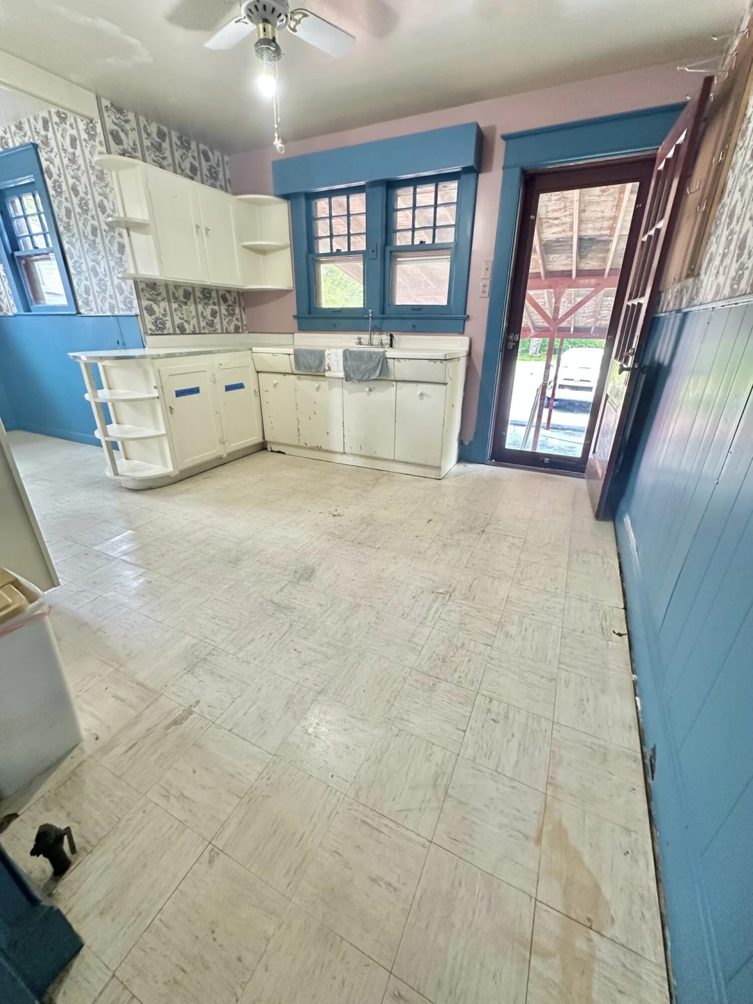448 Riverside ST - Photo 26