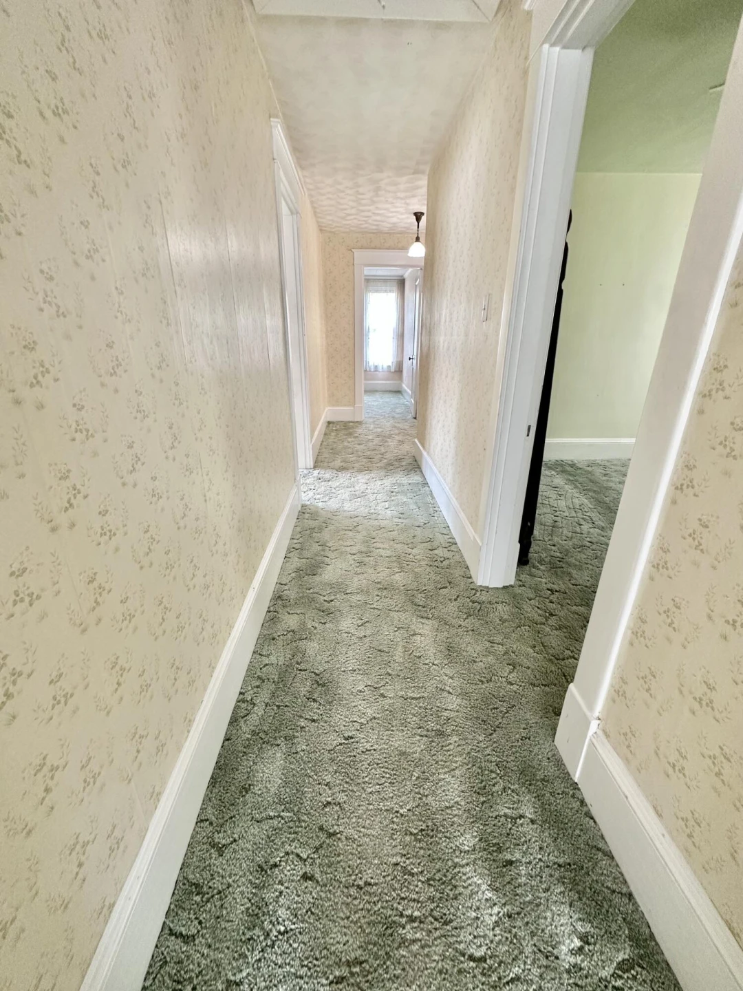 448 Riverside ST - Photo 38