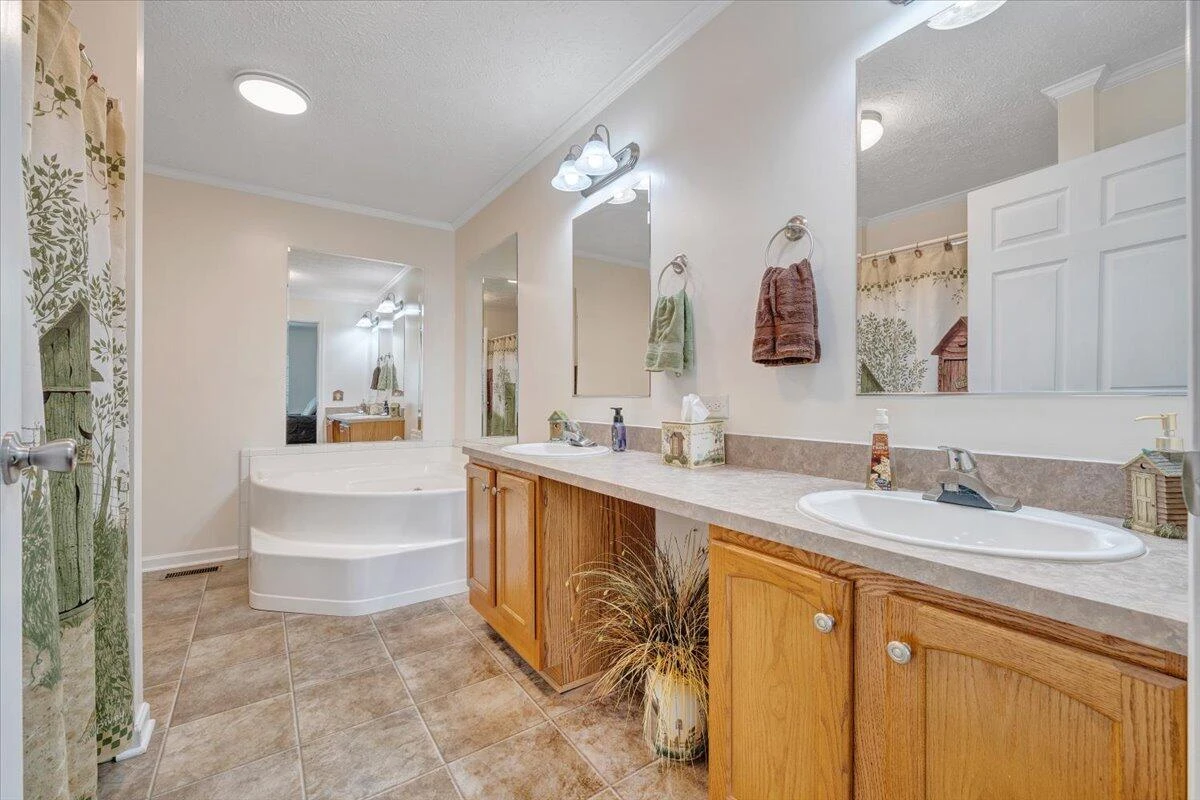 384 White Oak LN - Photo 29