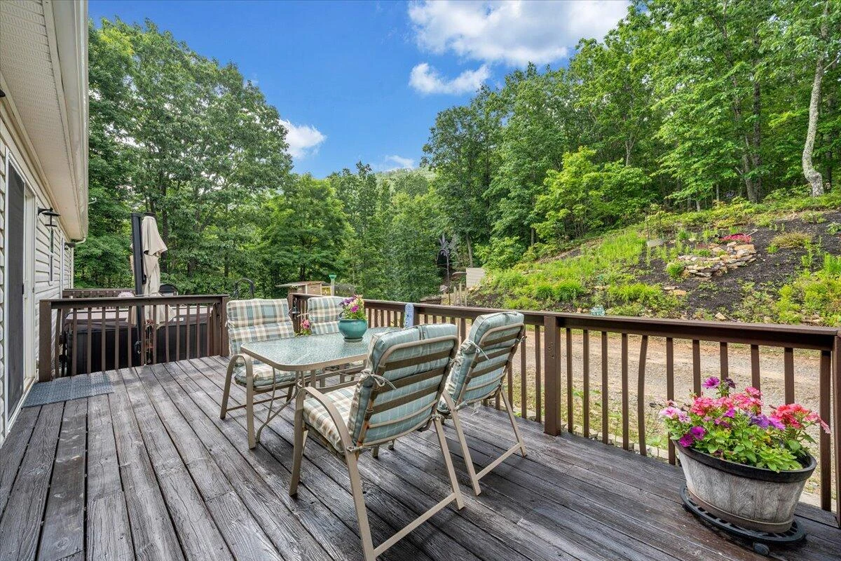 384 White Oak LN - Photo 33