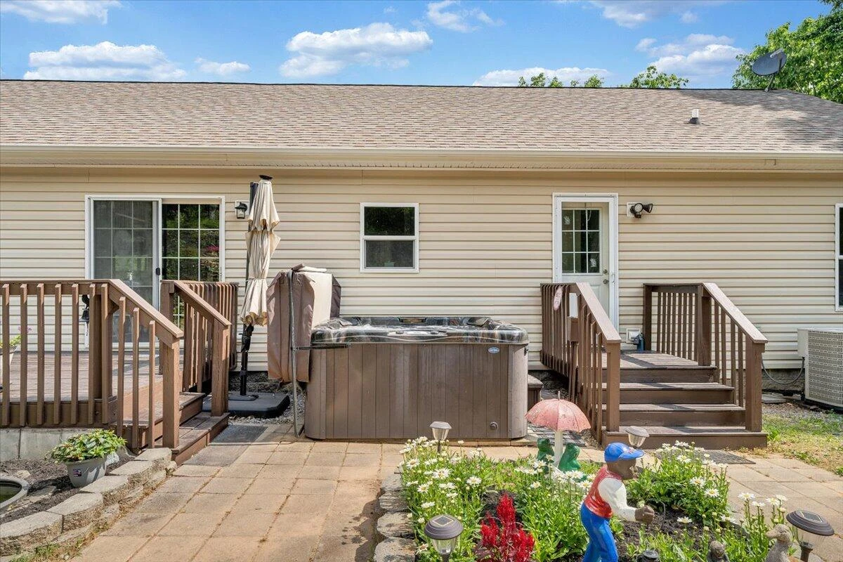 384 White Oak LN - Photo 34