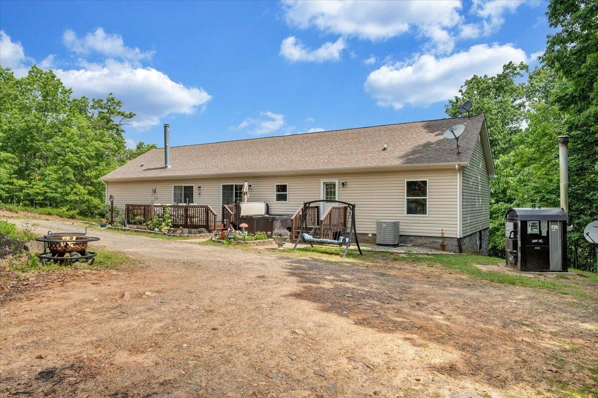 384 White Oak LN - Photo 38