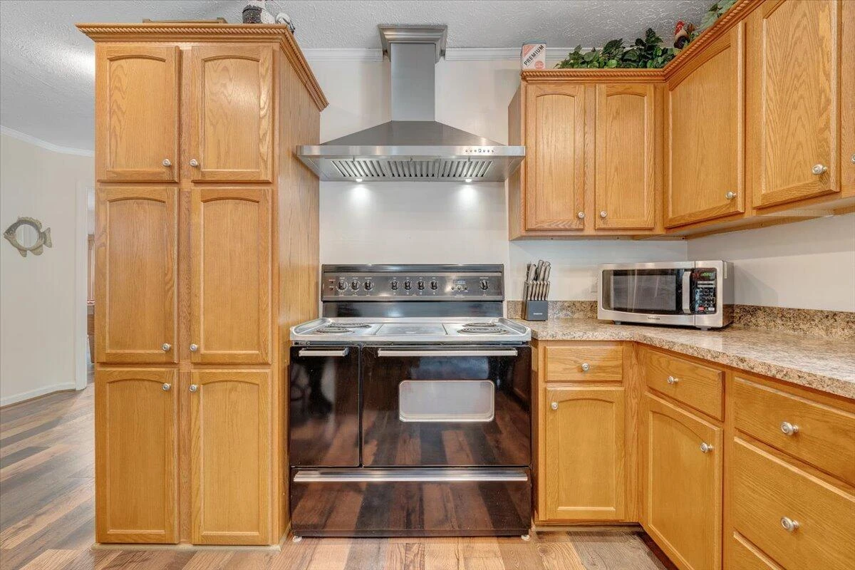 384 White Oak LN - Photo 8