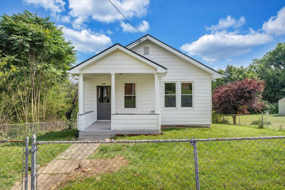 2110 Carroll AVE