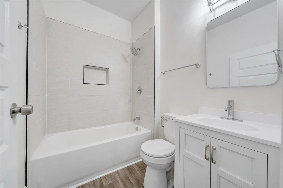 2110 Carroll AVE - Photo 19