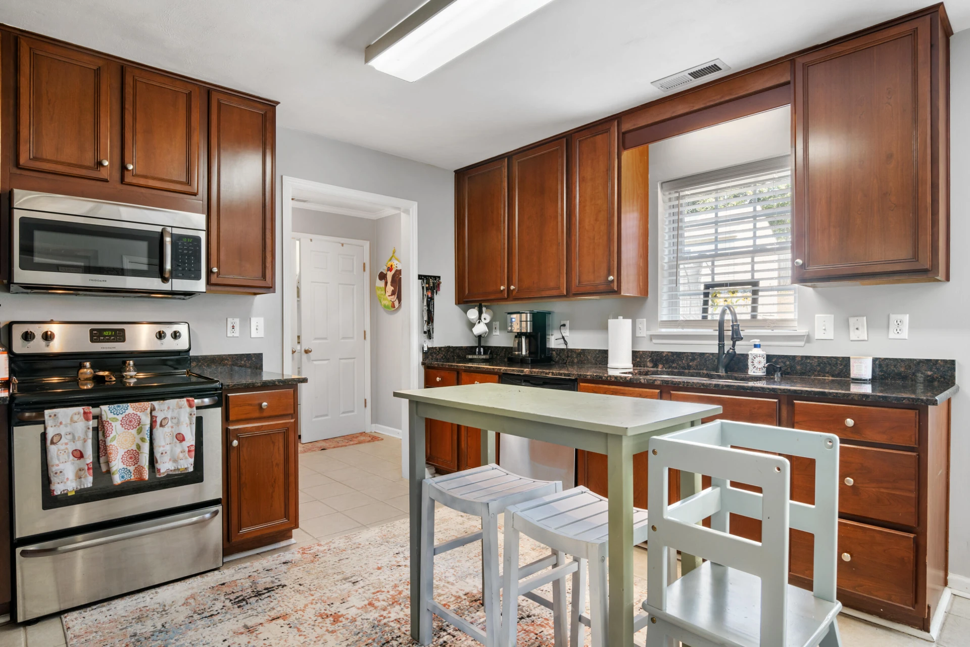 5038 Orchard Park DR - Photo 10