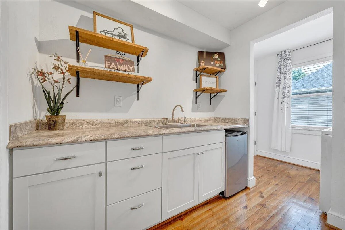 1530 Westover AVE - Photo 19