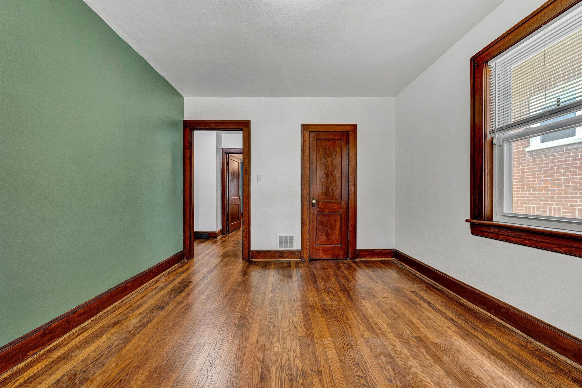 1618 8th ST - Photo 15