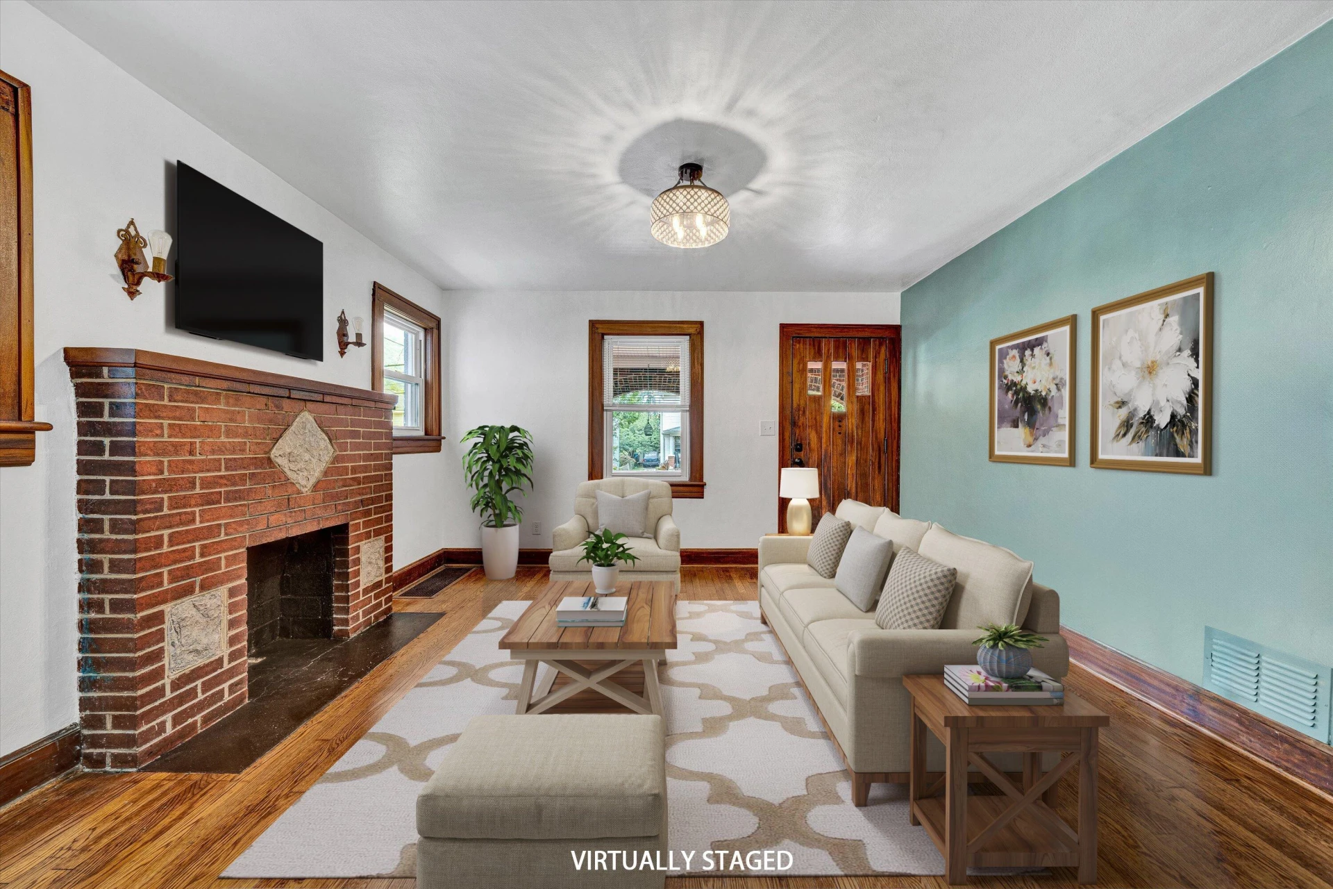 1618 8th ST - Photo 3