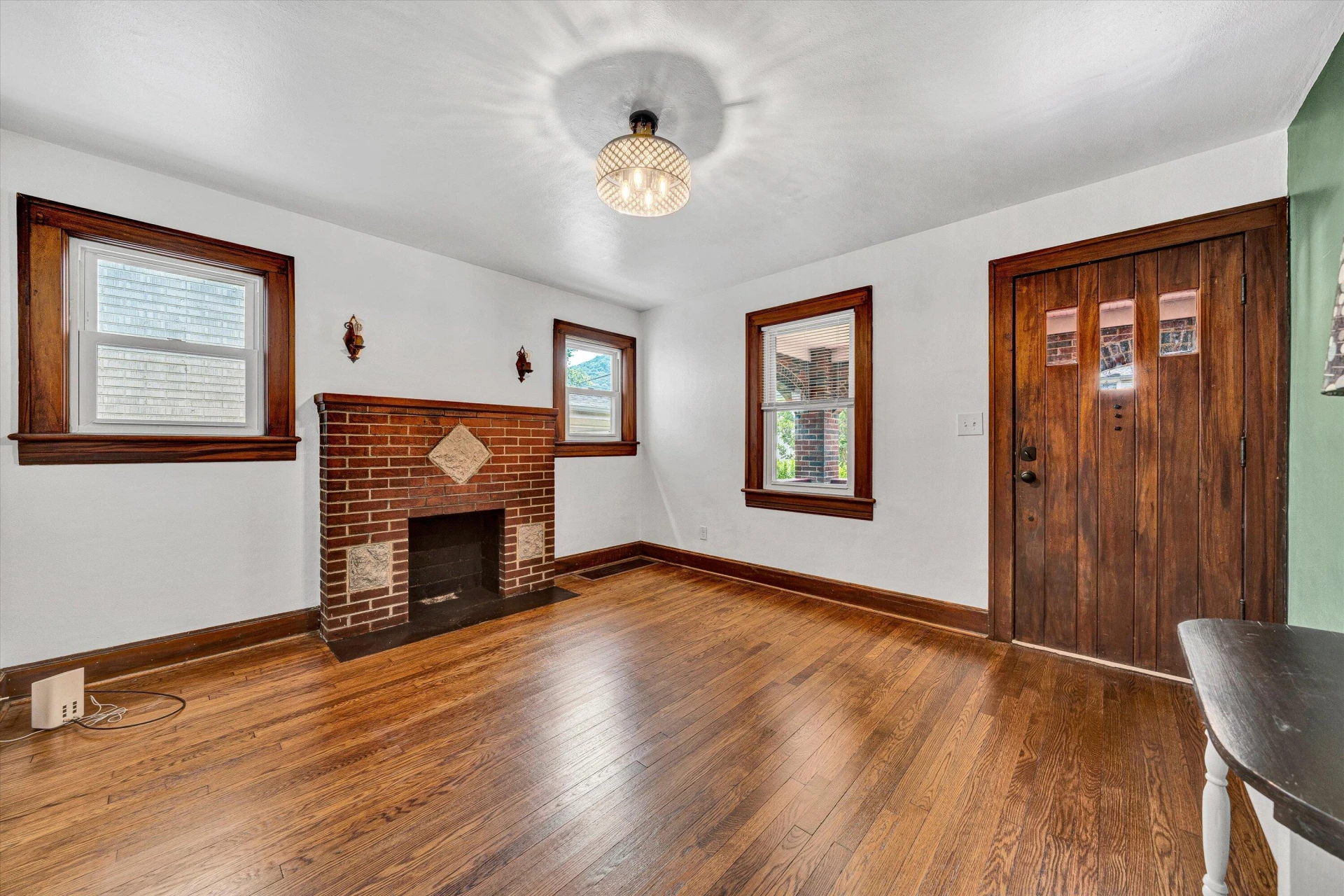1618 8th ST - Photo 5