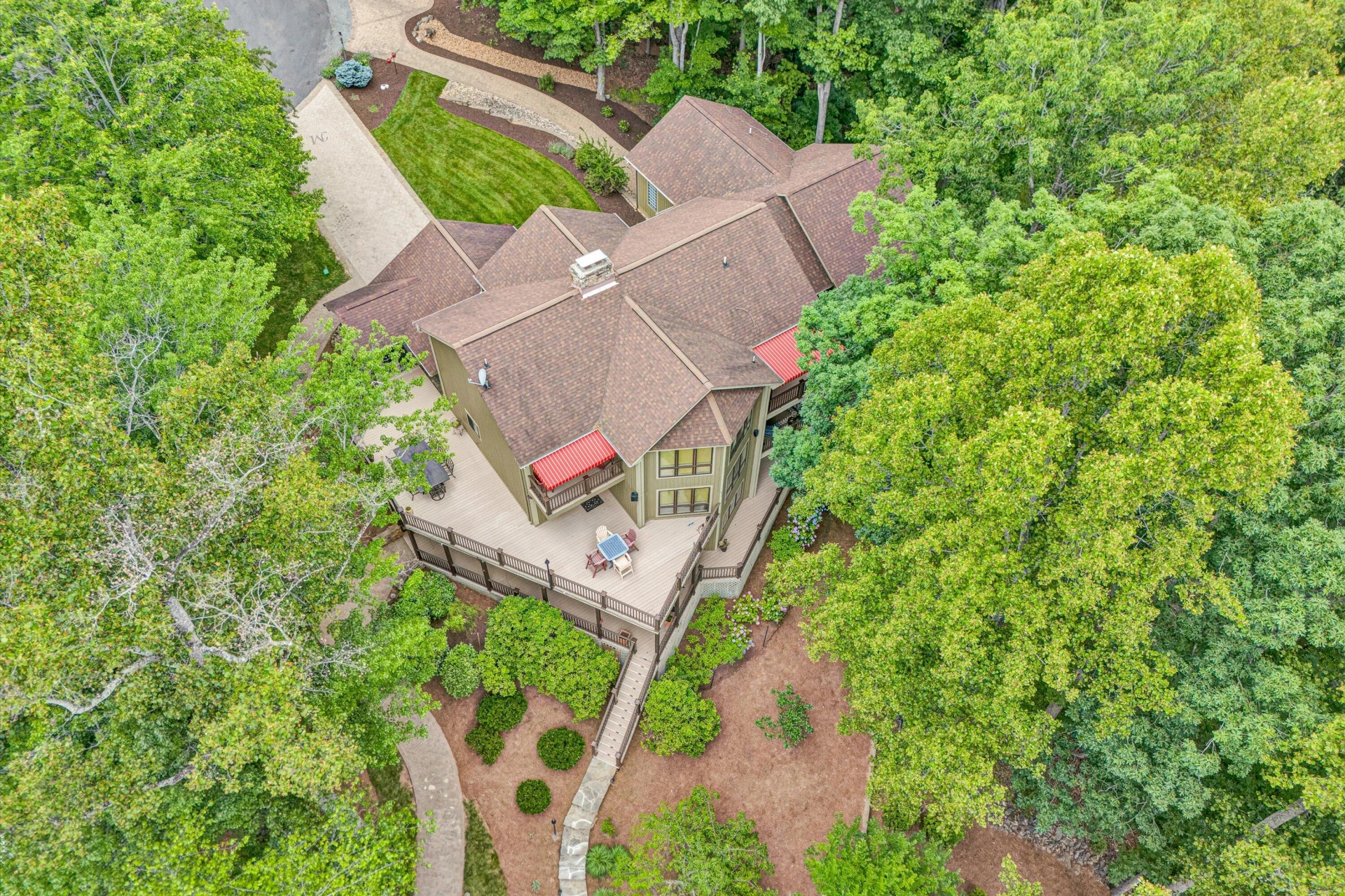 200 Fairway DR - Photo 5