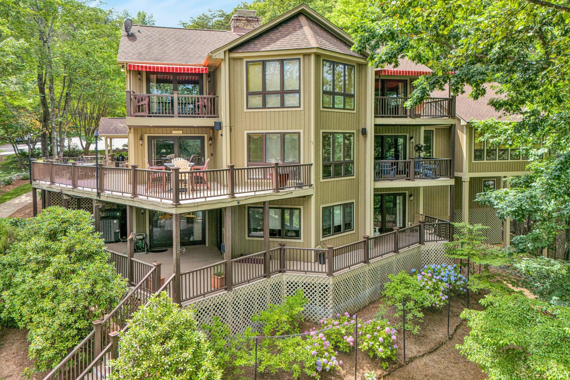 200 Fairway DR - Photo 6