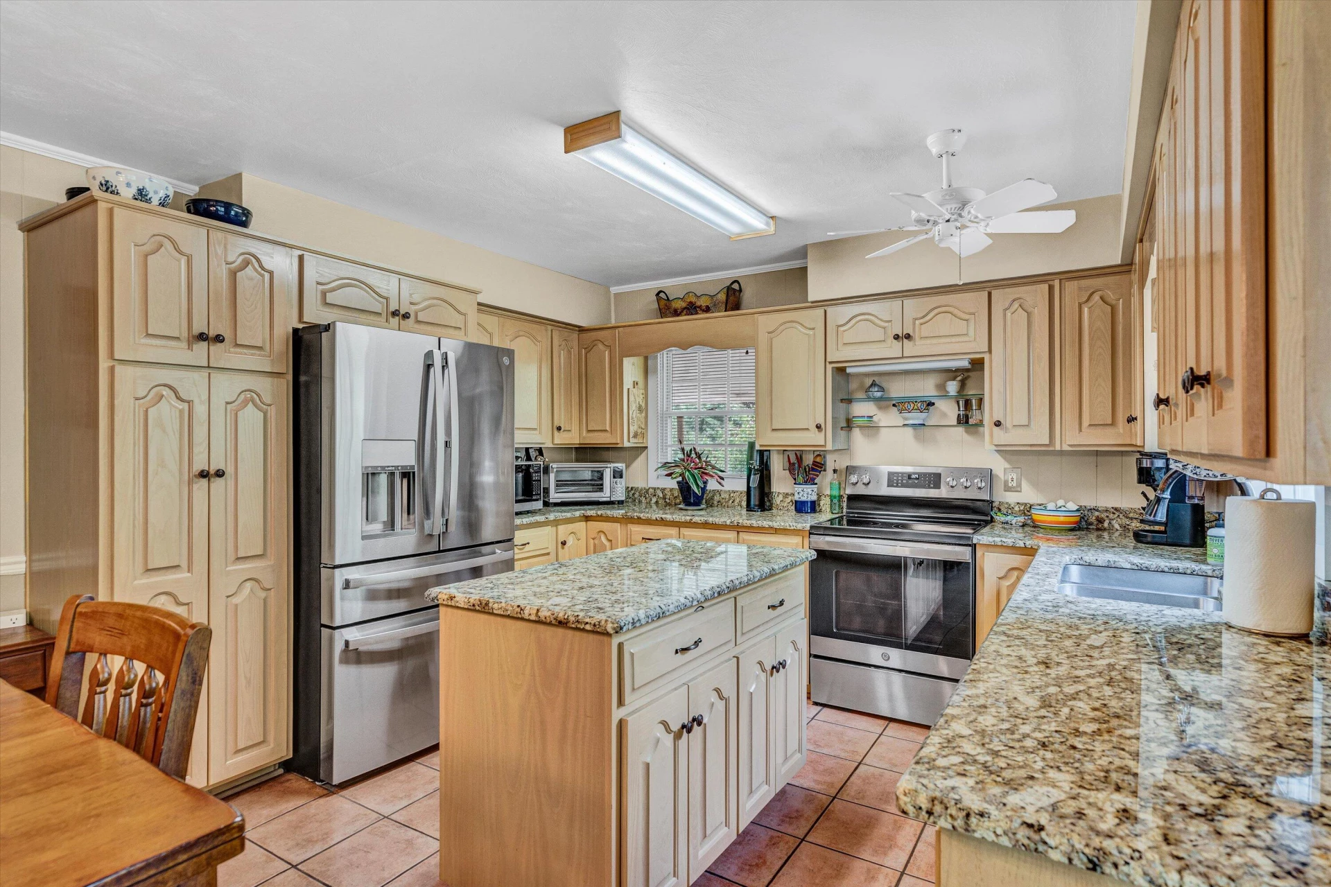 2072 McVitty RD - Photo 11