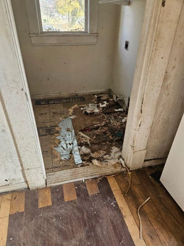 522 6th ST - Photo 12