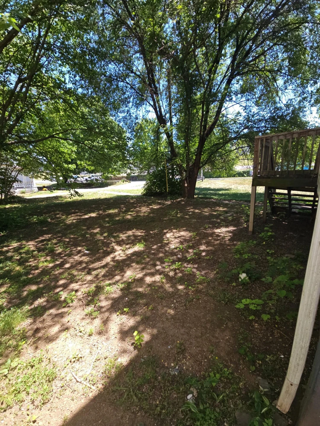 522 6th ST - Photo 13