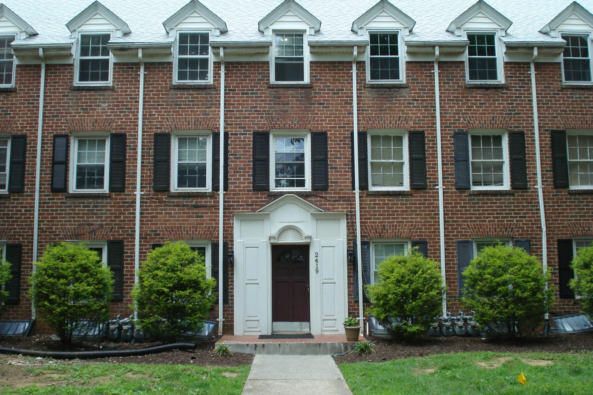 2419 Longview AVE #15