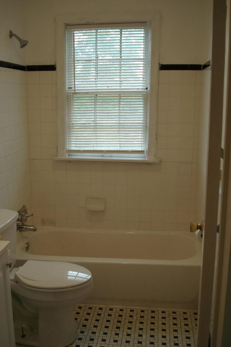 2419 Longview AVE #15 - Photo 17