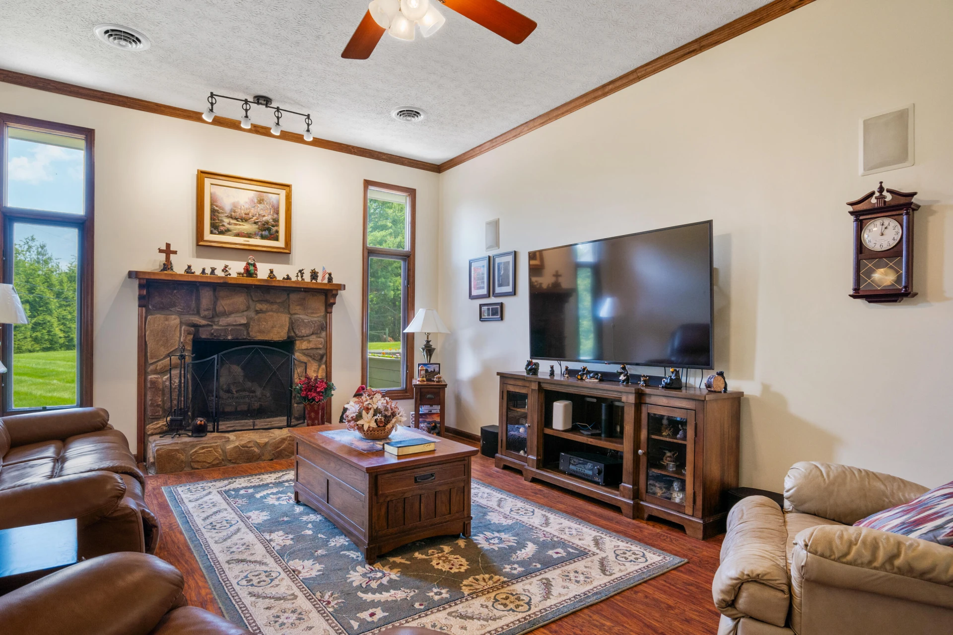 2395 Giles DR - Photo 14