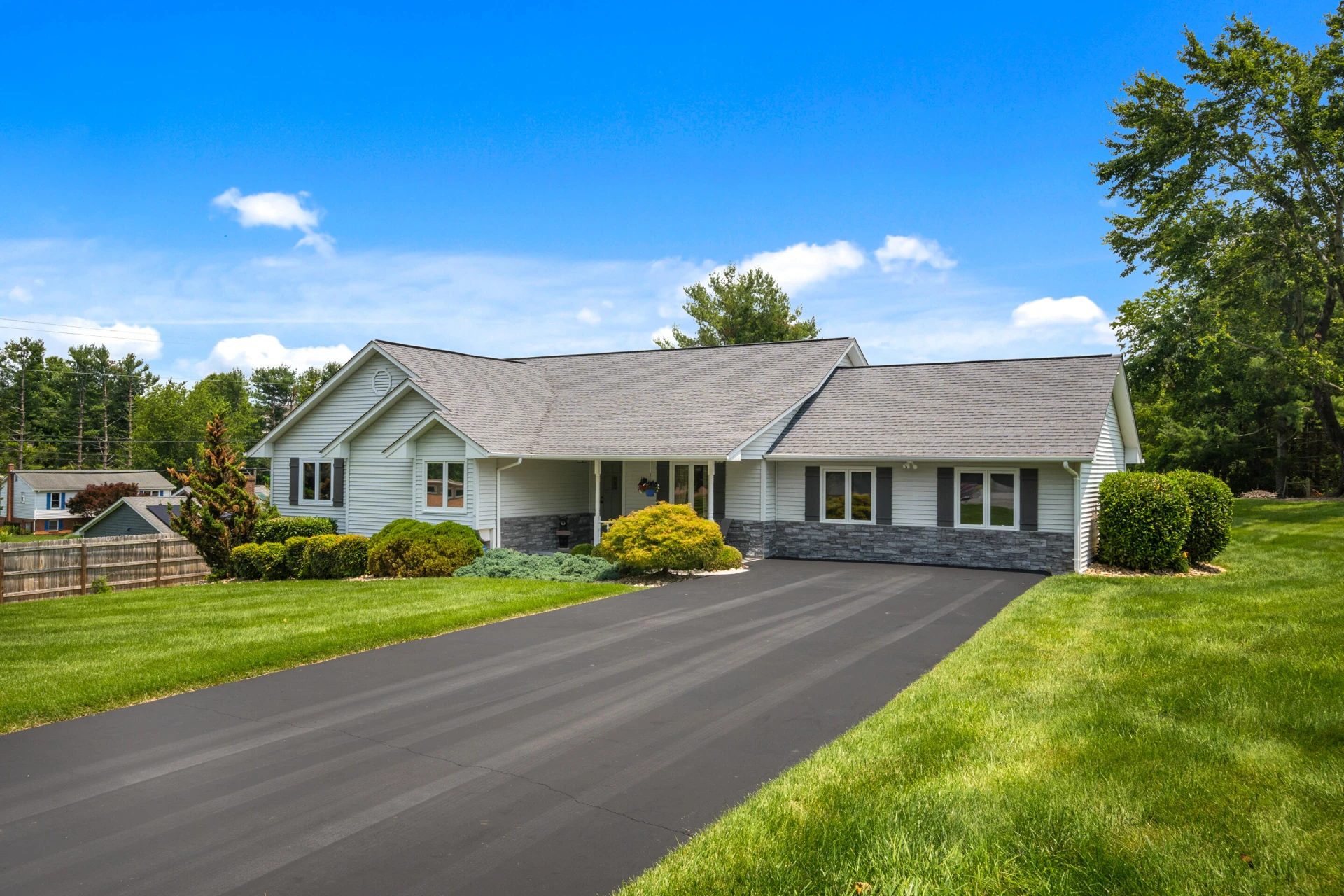 2395 Giles DR - Photo 5