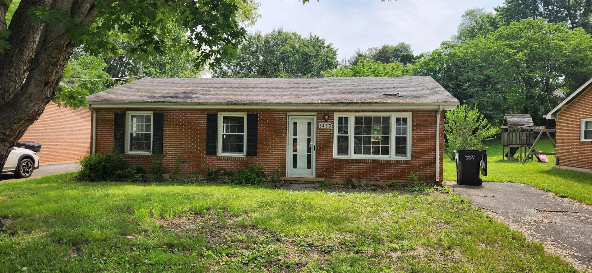 5433 Flagler DR - Photo 4