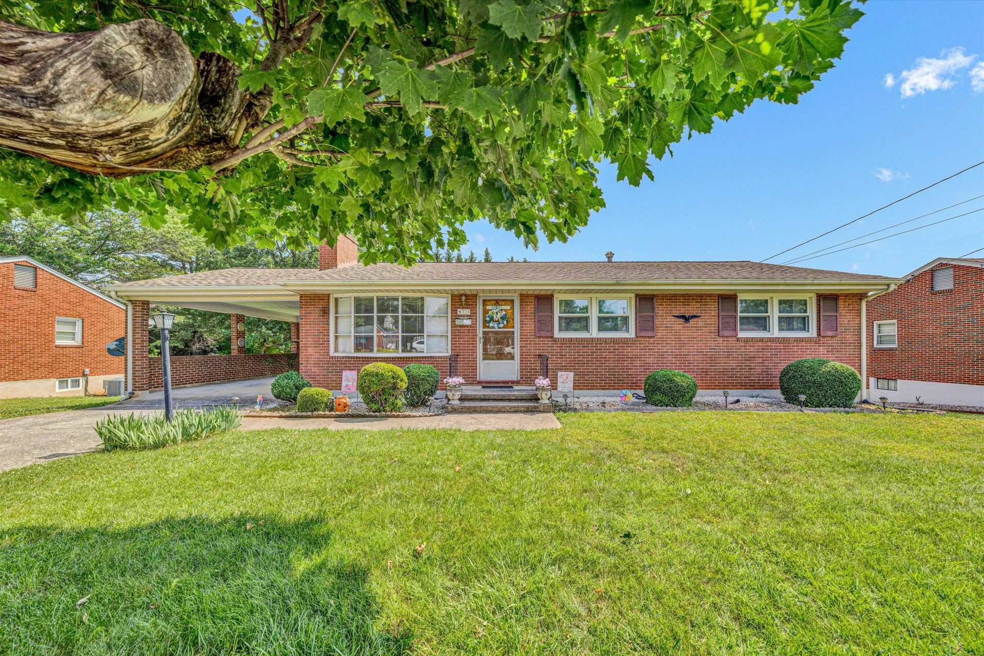 4711 Florist RD