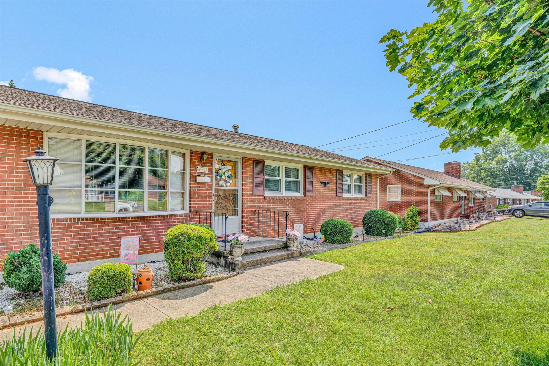 4711 Florist RD - Photo 24
