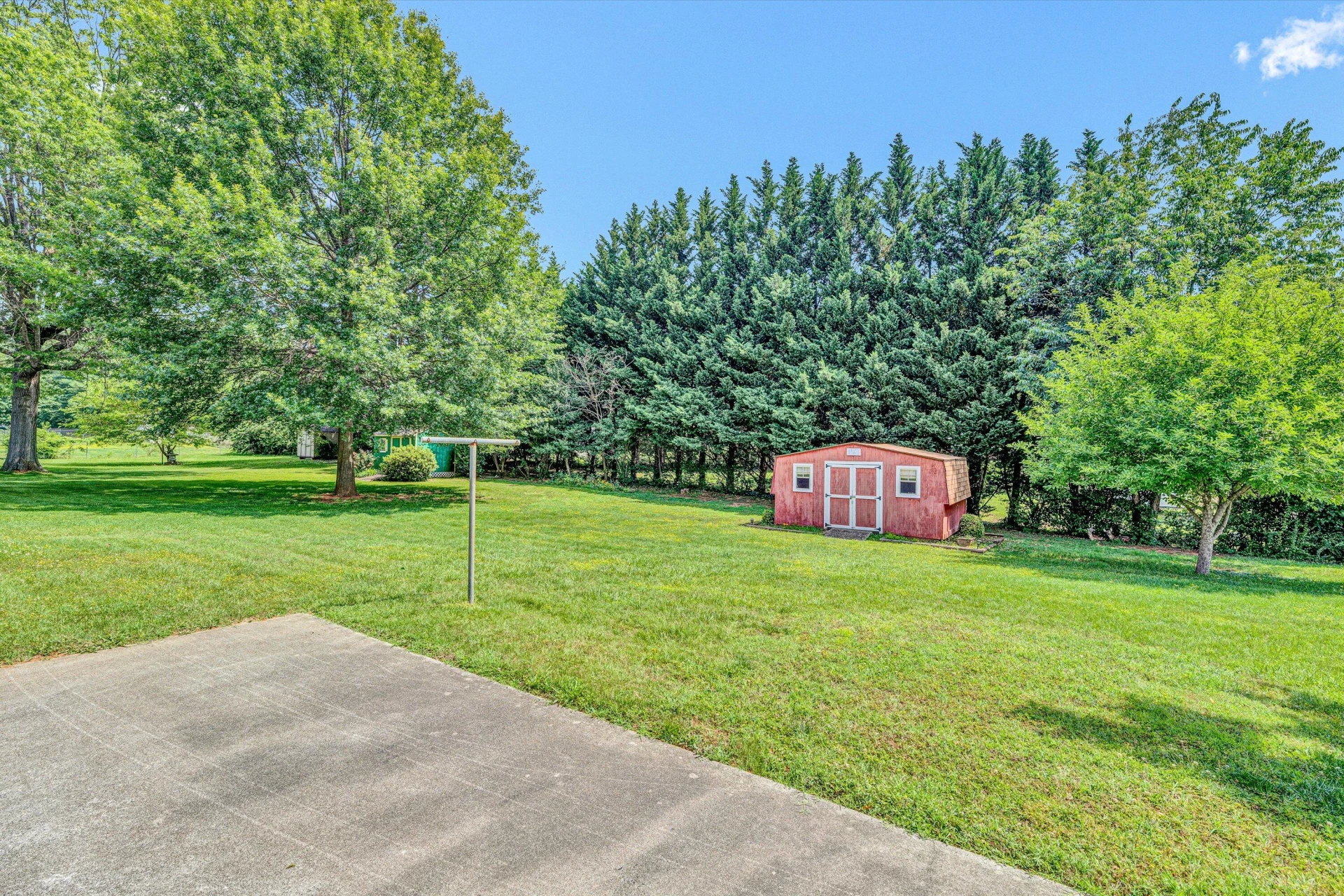 4711 Florist RD - Photo 28