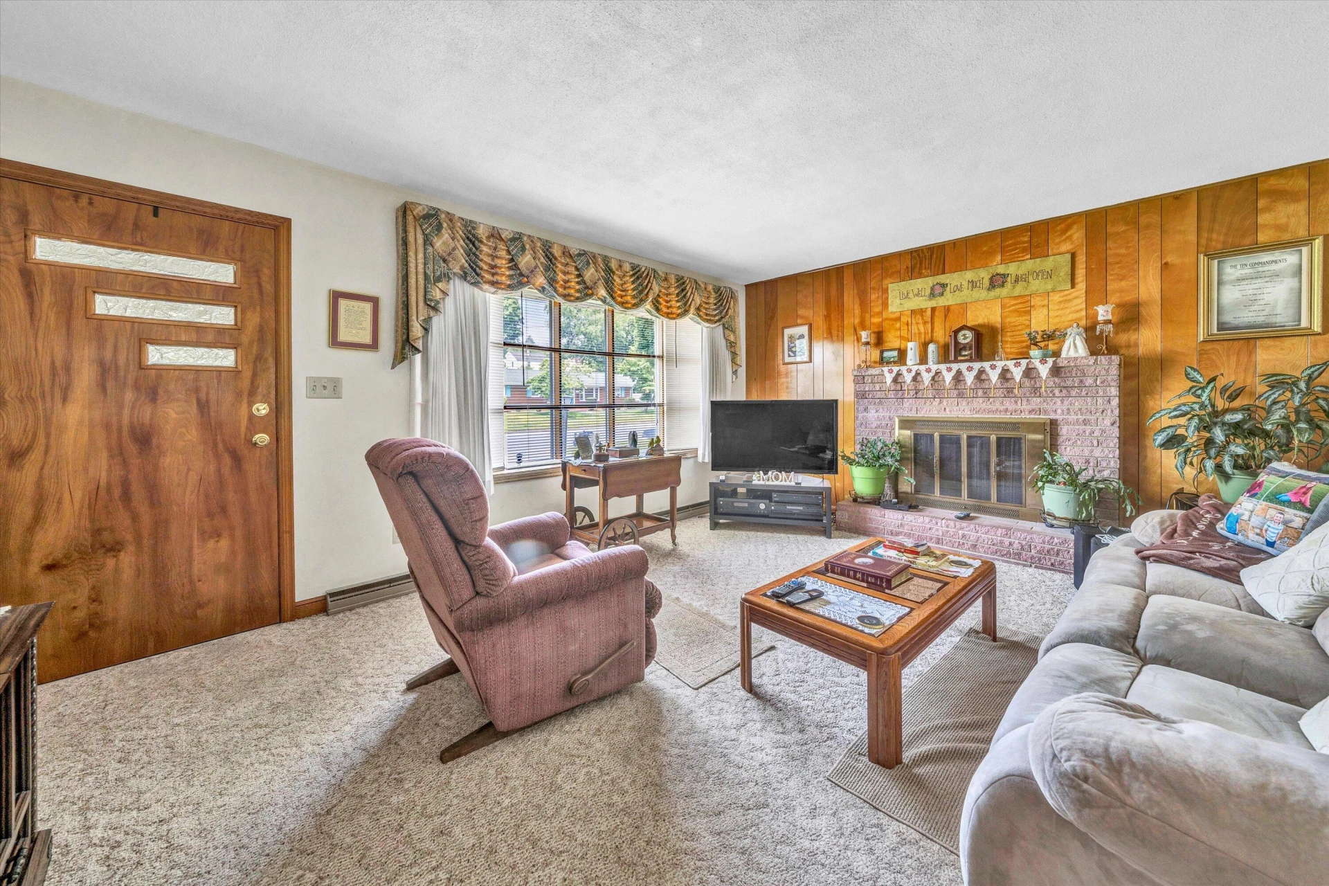 4711 Florist RD - Photo 4
