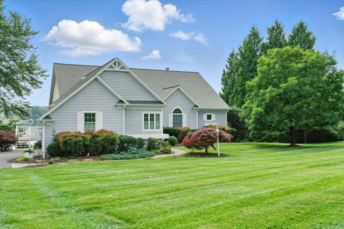 35 Lake Shore DR - Photo 2