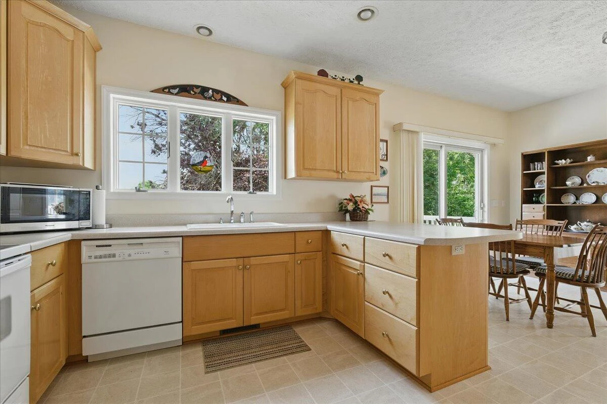 35 Lake Shore DR - Photo 29
