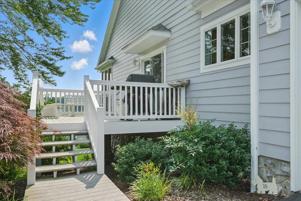 35 Lake Shore DR - Photo 5