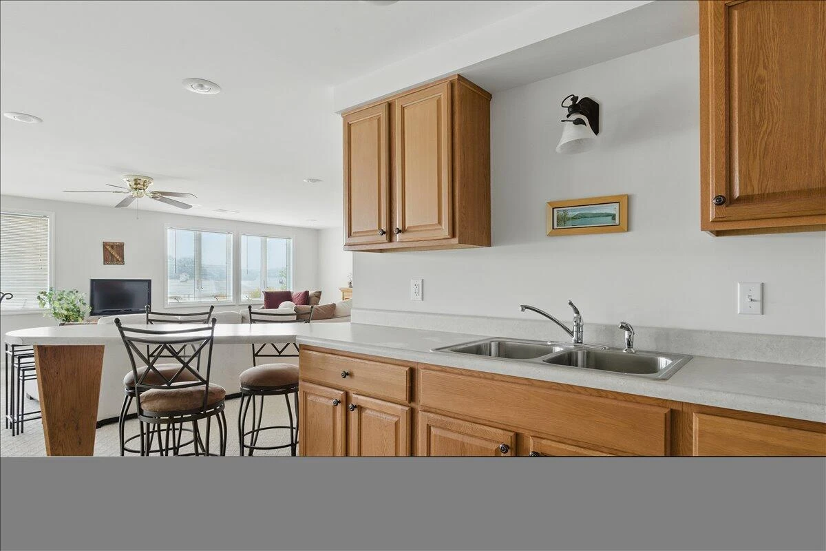 35 Lake Shore DR - Photo 52