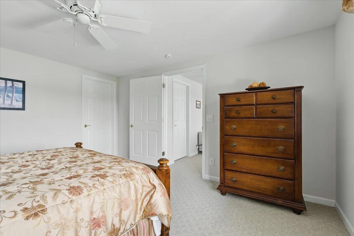 35 Lake Shore DR - Photo 58
