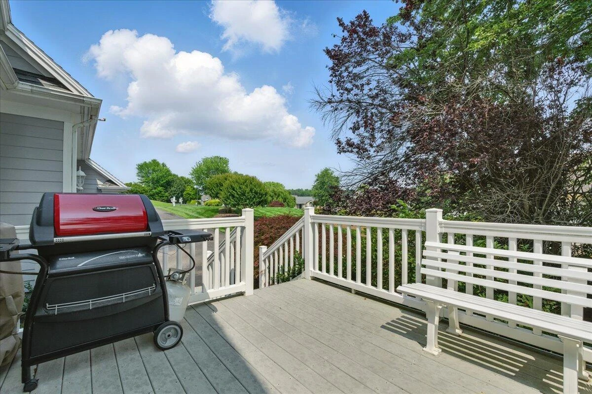 35 Lake Shore DR - Photo 6