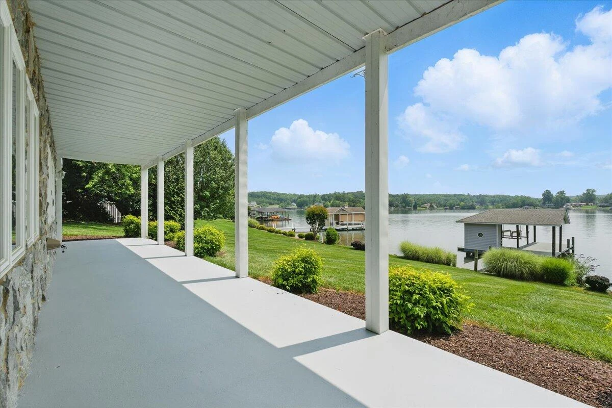 35 Lake Shore DR - Photo 65